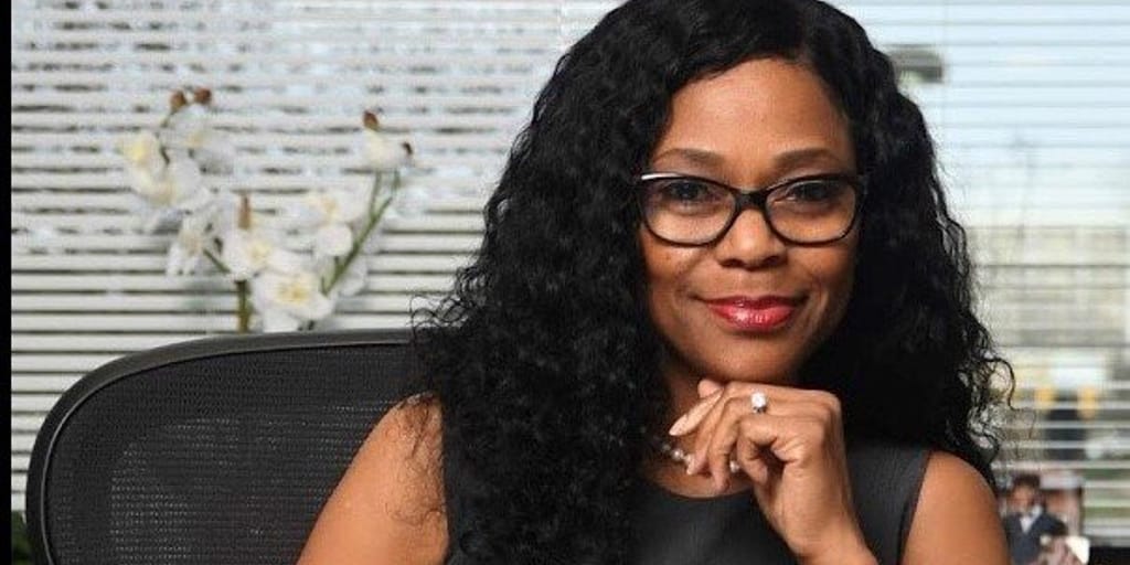 annetteropertaylor_1746158821_