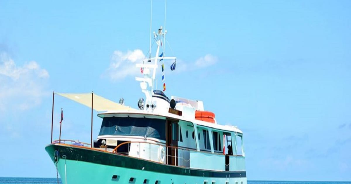 Bonaparte Yacht Bahamas about.me