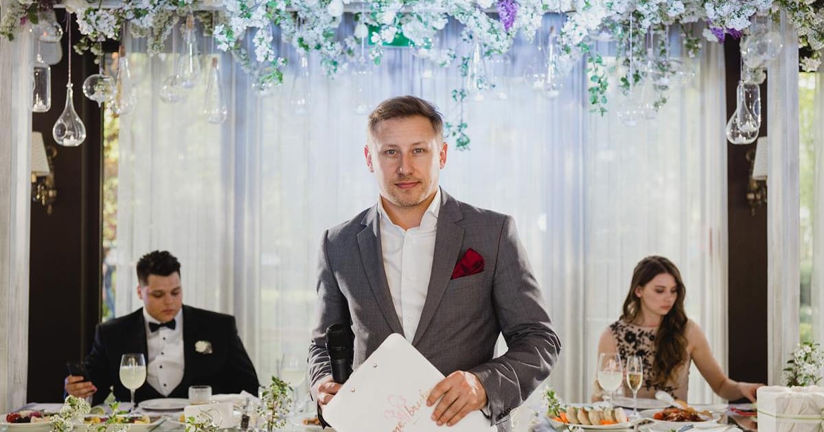 Богдан потехин жена