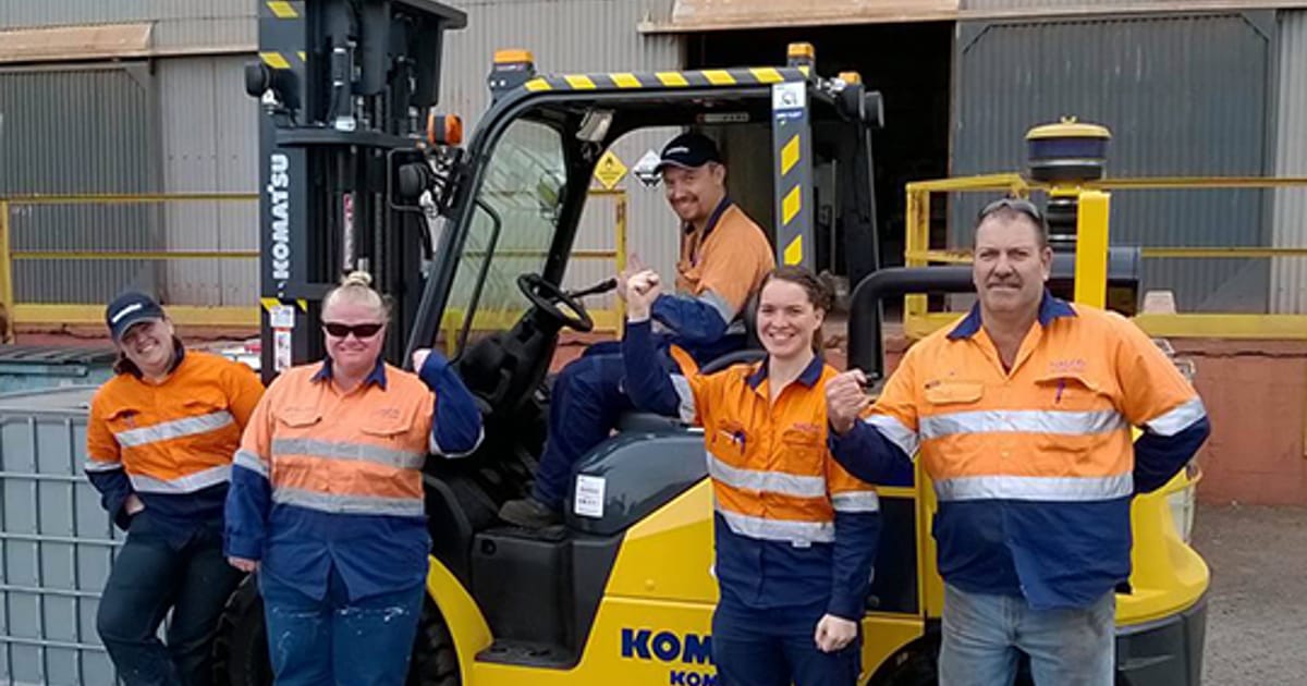 Komatsu Forklifts Australia about.me