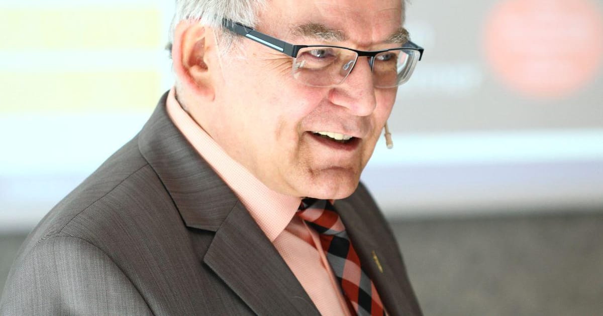 Helfried Schmidt about.me